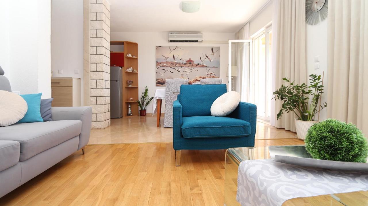 Apartments Emilija Makarska Eksteriør billede