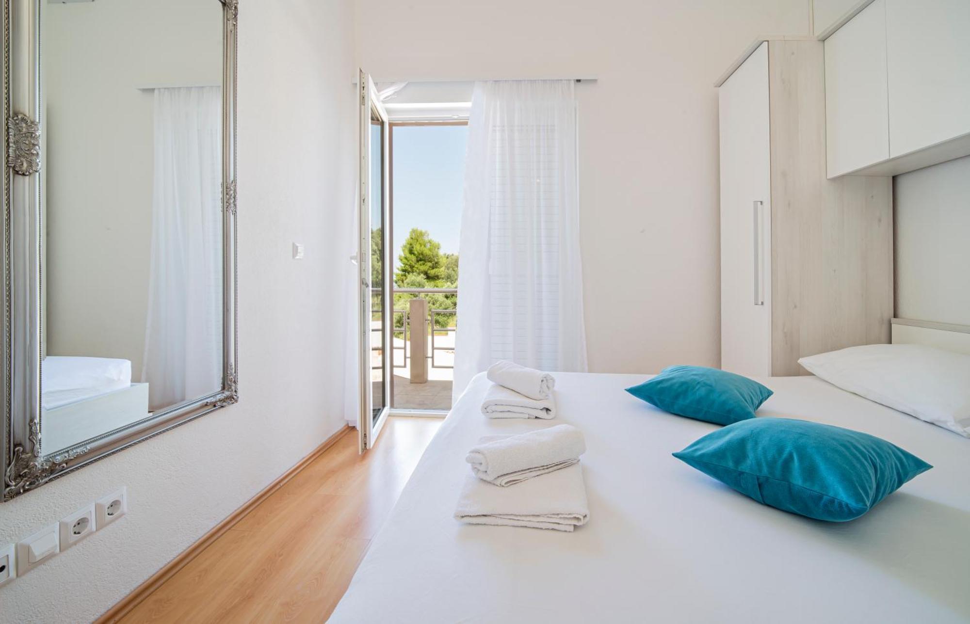 Apartments Emilija Makarska Eksteriør billede