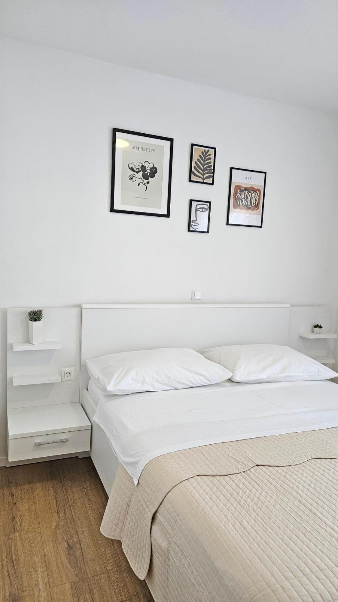 Apartments Emilija Makarska Eksteriør billede